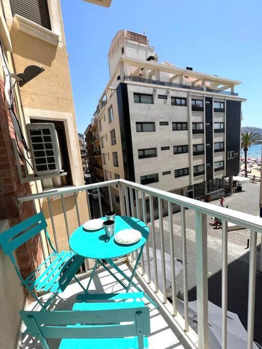 Апартаменты Apartamento Centrico Y En Primera Linea De Playa Бенидорм Экстерьер фото