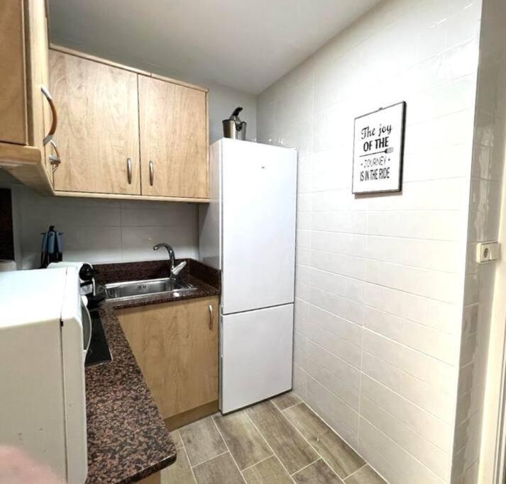 Апартаменты Apartamento Centrico Y En Primera Linea De Playa Бенидорм Экстерьер фото