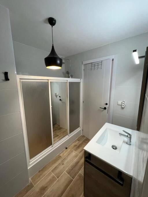 Апартаменты Apartamento Centrico Y En Primera Linea De Playa Бенидорм Экстерьер фото